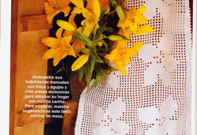 simple flowers table runner (1)