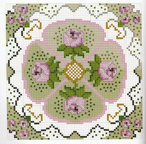 square biscornu with roses (2)