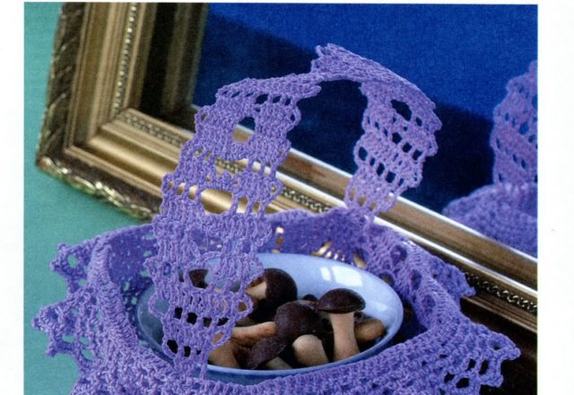 starched crochet square basket (1)