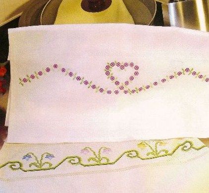towels hearts flowers simple cross stitch (1)