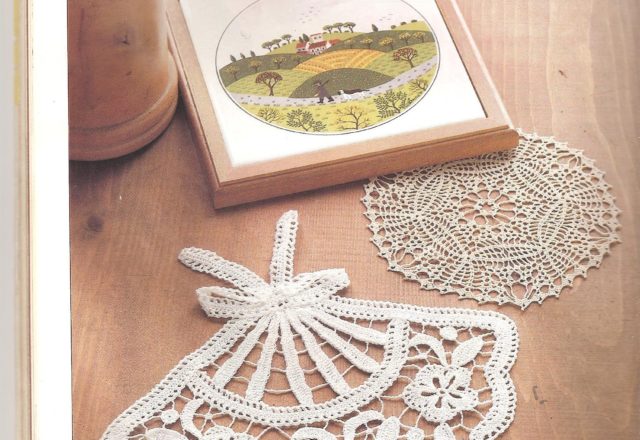 ventagli uncinetto centrino rotono 1